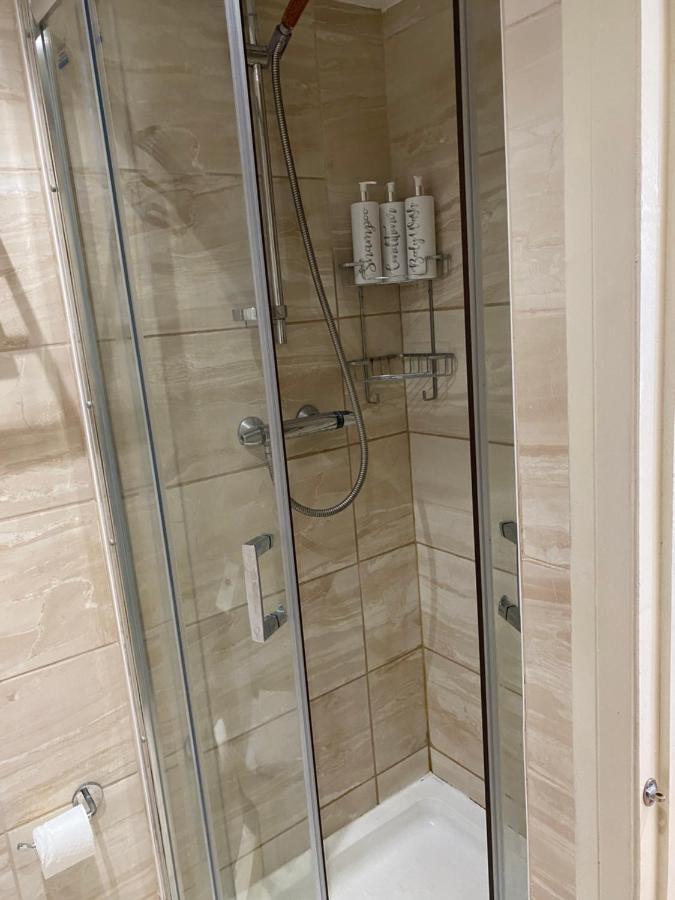 Stunning 2 bed flat in Ladbroke Grove Lejlighed London Eksteriør billede